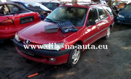 Peugeot 306 combi vínová na díly České Budějovice / dily-na-auta.eu