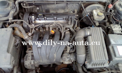 Peugeot 406 1.8 16v modrá na díly ČB / dily-na-auta.eu